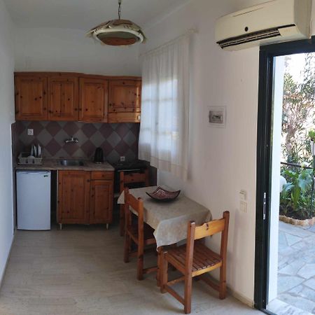 Alexandra'S Apartments Acharavi  Zewnętrze zdjęcie
